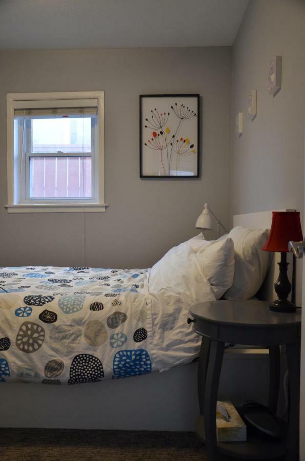 Guest house Ramsay Manor Near Inglewood And Stampede *
